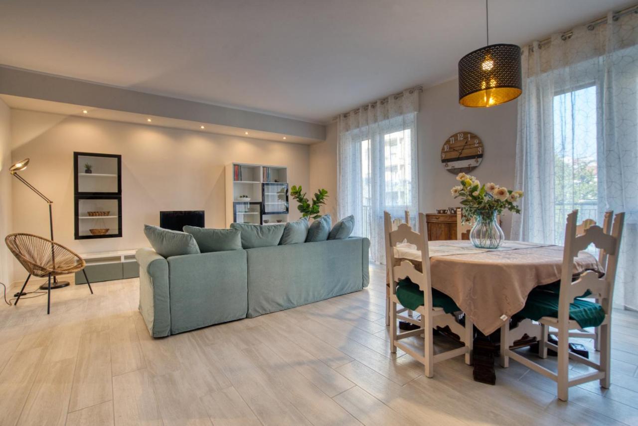 Caseospitali - Casa Janas, Elegante Trilocale Per 5 In Zona Centrale Milão Exterior foto